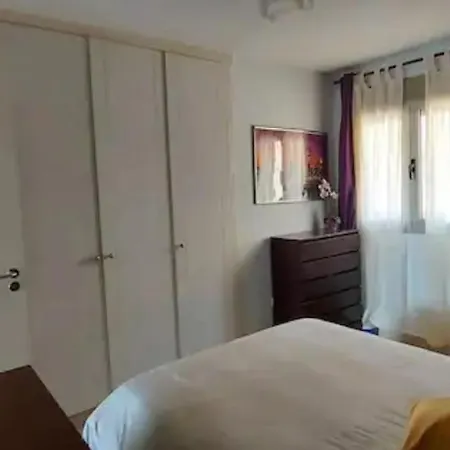 Apartament Mar, High Connection Free Wifi & Chromecast With A Great & Sunny Swimmingpool! *